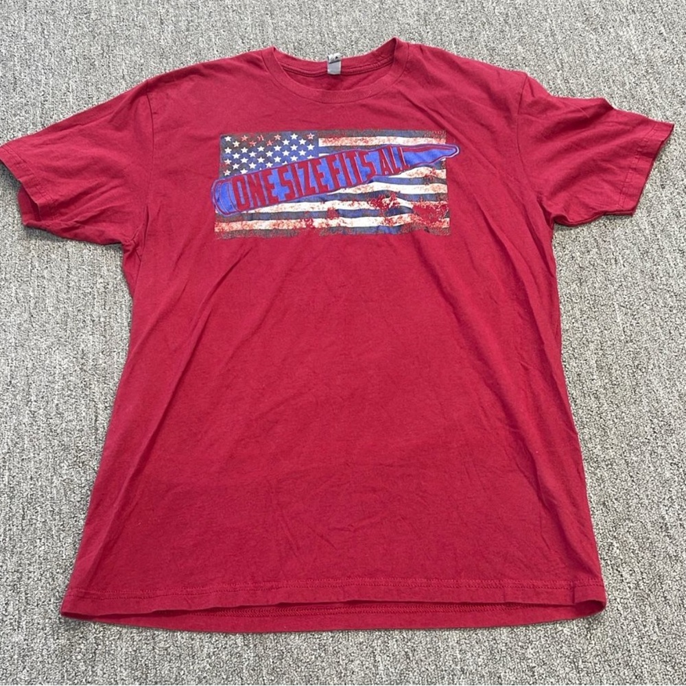 Men’s Large Red “One Size Fits Most” US Flag T-shirt, 100% Cotton